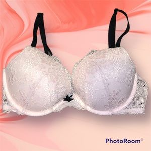 Dream Angles Push-Up bra by VS